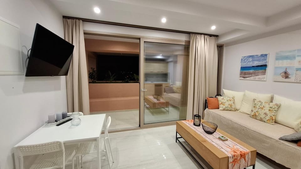 Luxious Holiday Apt Apartment in Chania