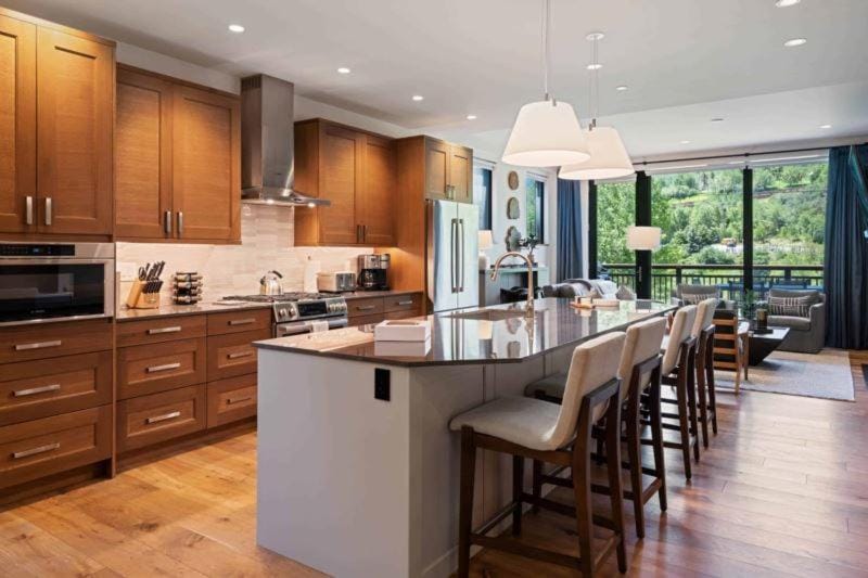 Riverfront Lodge 100 by East West Hospitality Apartment in Avon