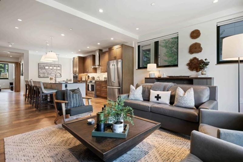Riverfront Lodge 100 by East West Hospitality Apartment in Avon