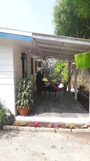 #17A Hermosa Beach Bungalow 1st floor 1 bedroom Apt Apartment in Playa Hermosa