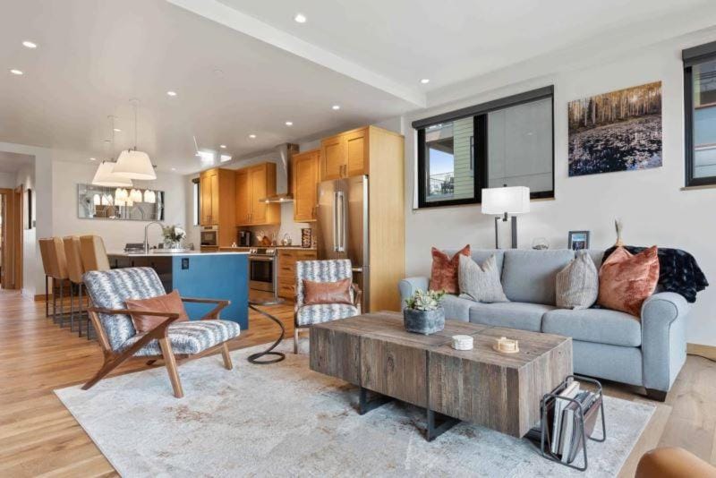 Riverfront Lodge 300 by East West Hospitality Apartment in Avon