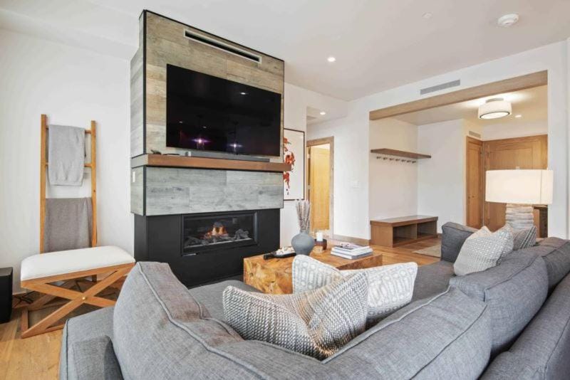 Riverfront Lodge 205 by East West Hospitality Apartment in Avon