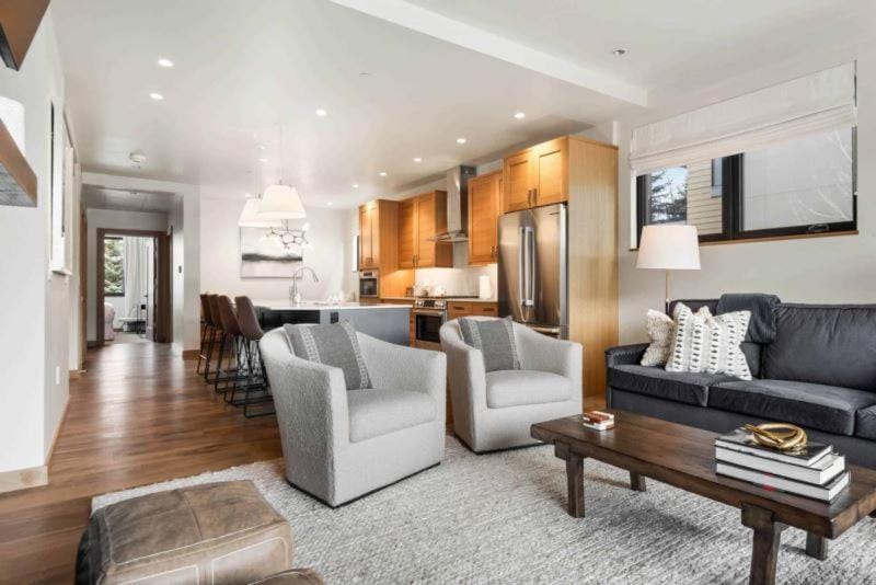 Riverfront Lodge 200 by East West Hospitality Apartment in Avon