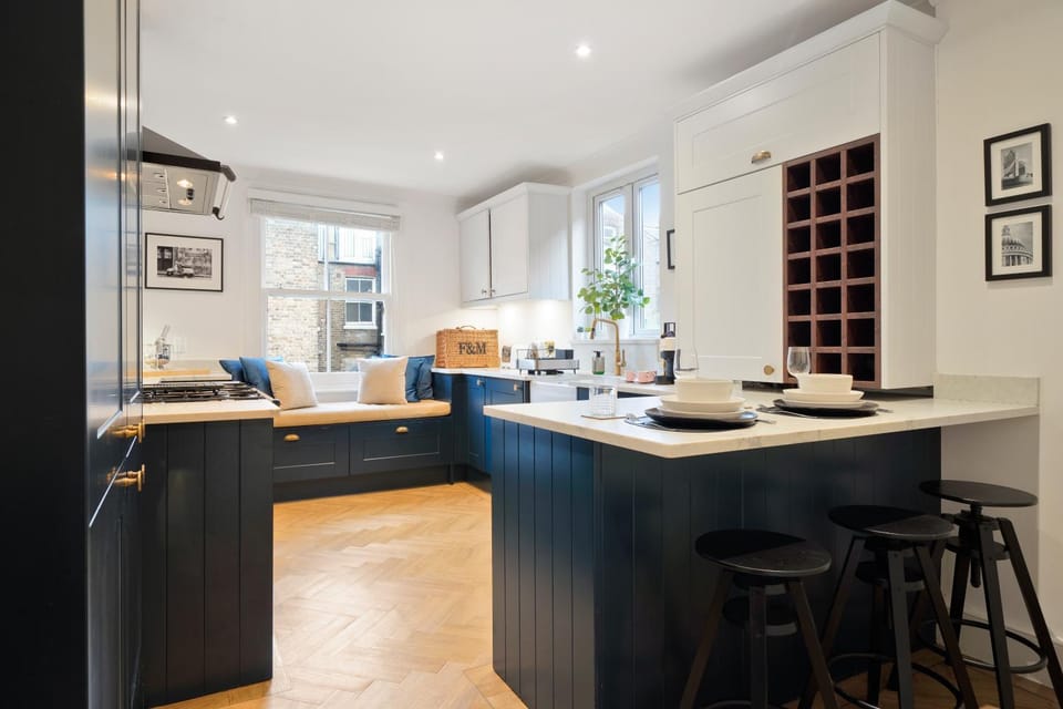 Coffee/tea facilities, Kitchen or kitchenette, Dining area, kitchen, kitchen