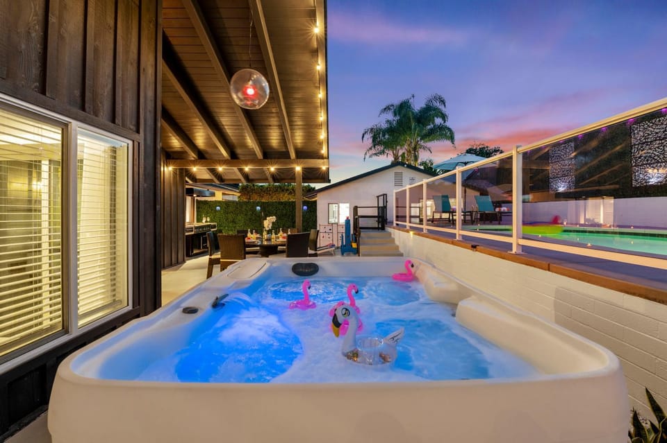 Villa Del Cerro- New Listing Special! House in San Diego
