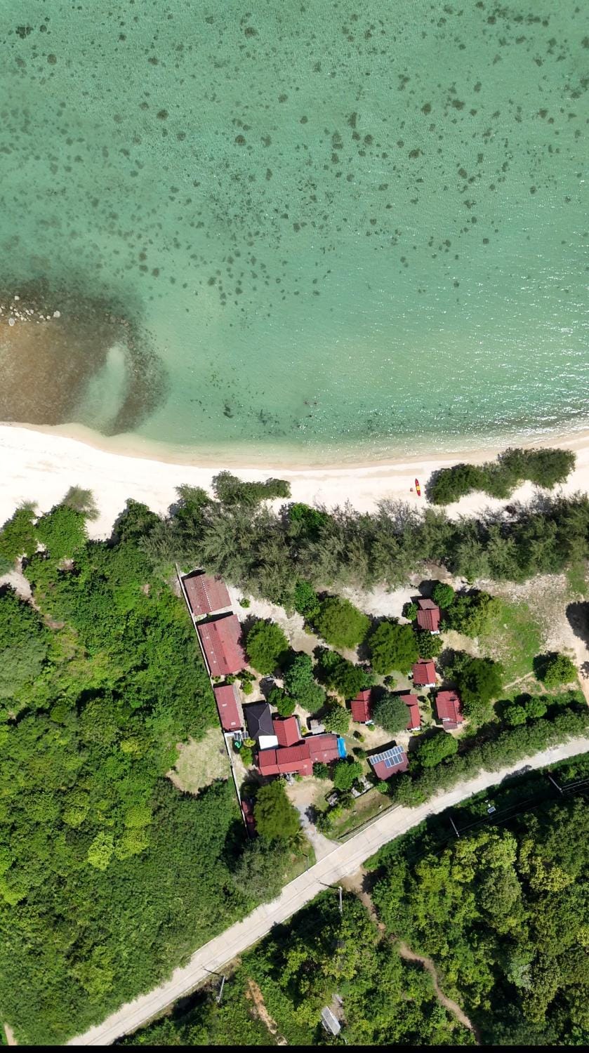 Angthong Beach Resort Hotel in Koh Samui