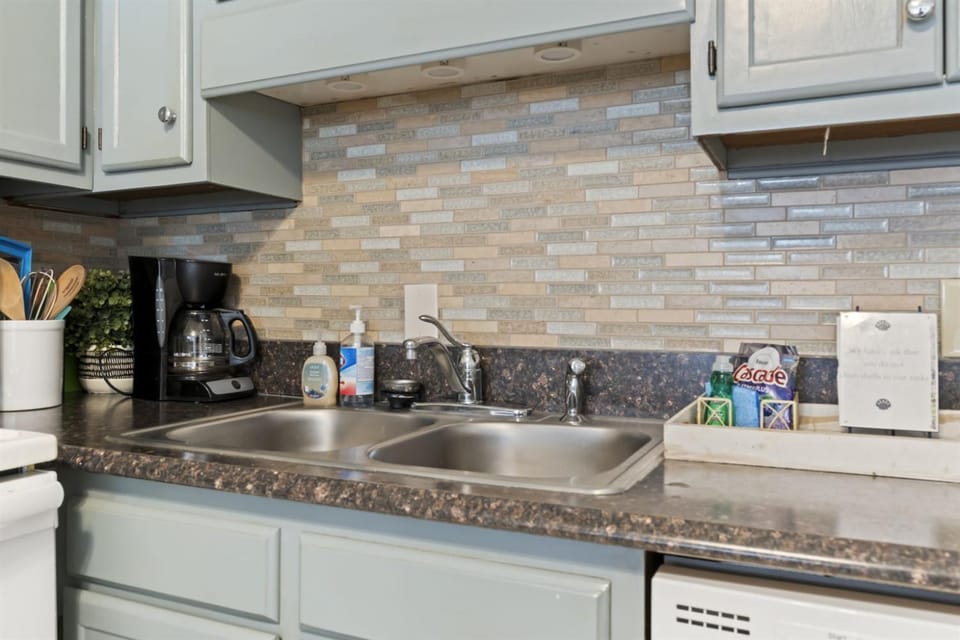 Beachside Condo - Sleeps 7! Apartment in South Carolina