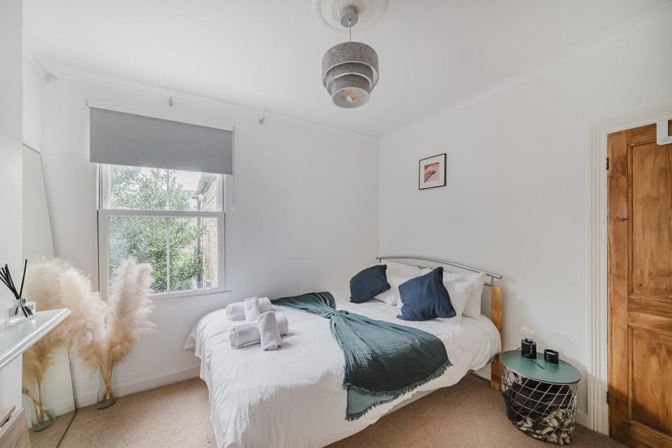 Bed, Bedroom, wardrobe