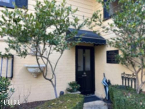 Leura's Magical Manderley House in Blue Mountains
