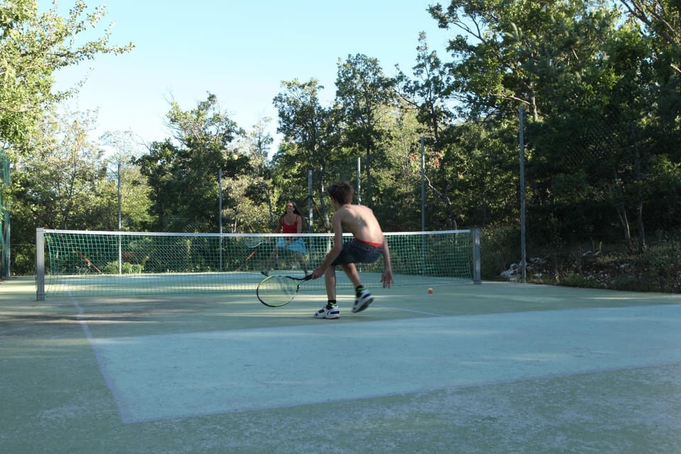 Tennis court