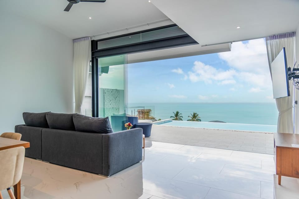 Natural landscape, Balcony/Terrace, Living room, Sea view