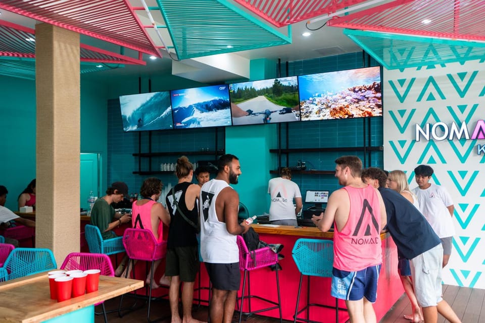 Restaurant/places to eat, People, TV and multimedia, Banquet/Function facilities, Food, group of guests