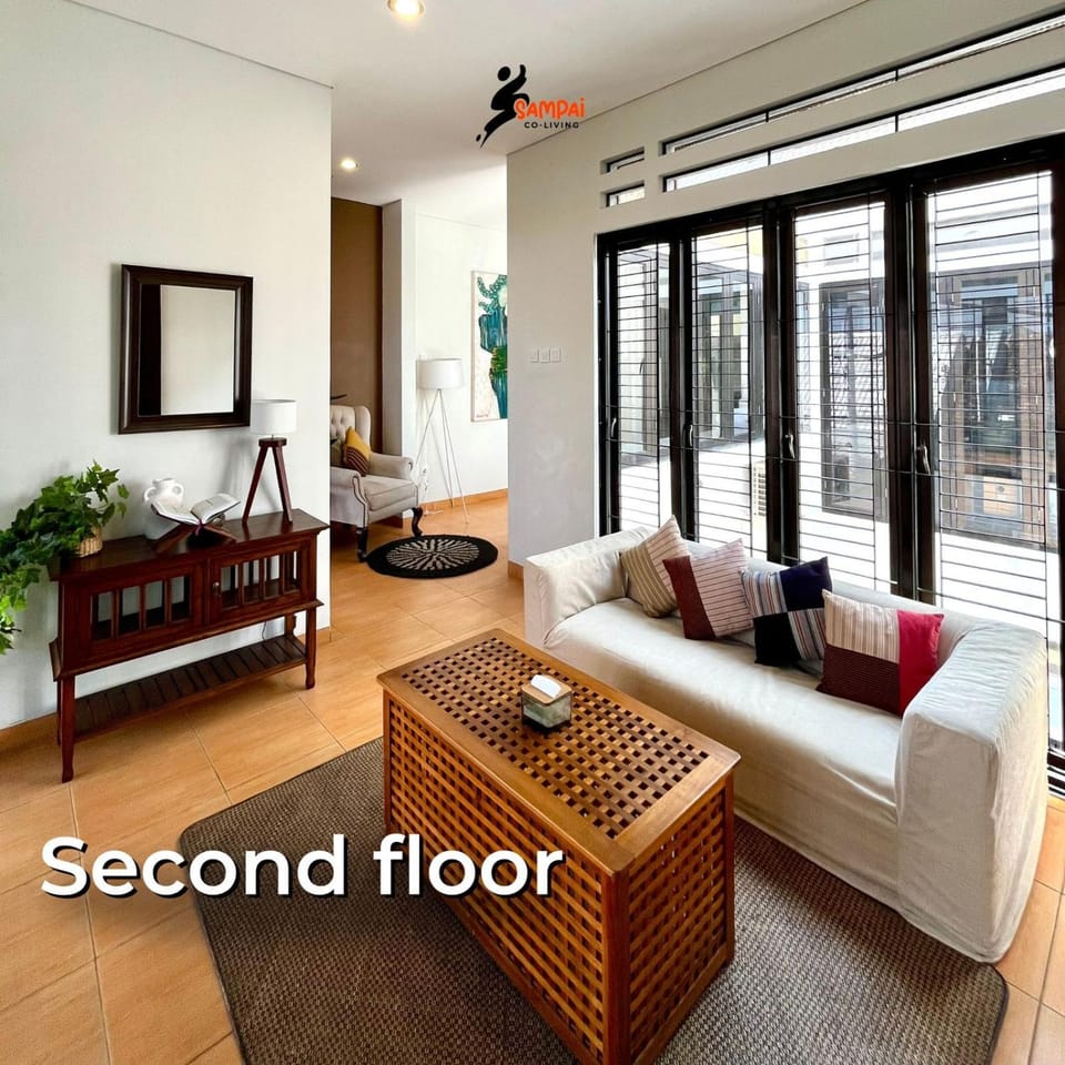 Communal lounge/ TV room, Bed, Living room, Seating area