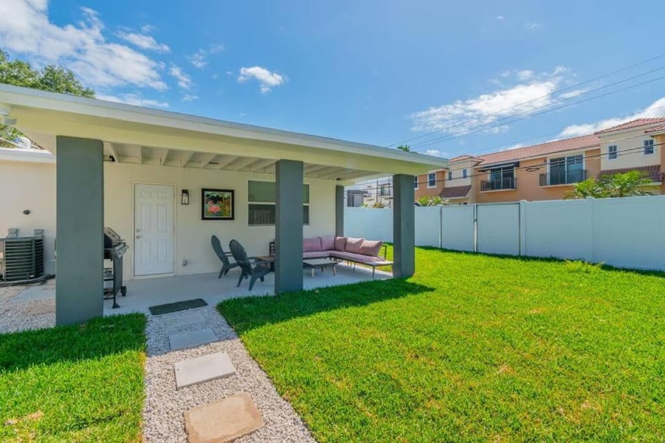 Cozy Victoria Park Retreat Unit 3 - Las Olas Beach House in Fort Lauderdale