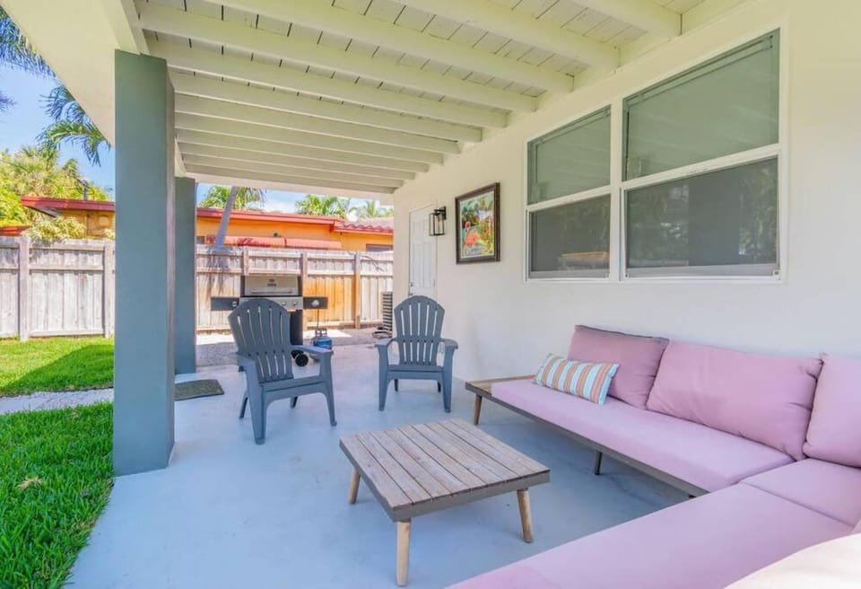 Cozy Victoria Park Retreat Unit 3 - Las Olas Beach House in Fort Lauderdale