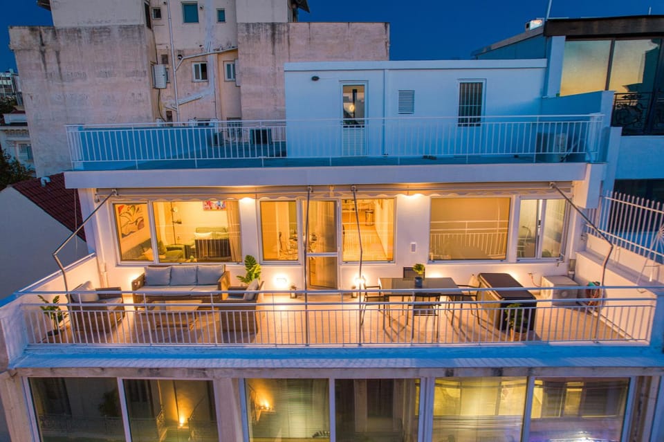 Patio, View (from property/room), Balcony/Terrace, Balcony/Terrace, Living room, Seating area, Dining area