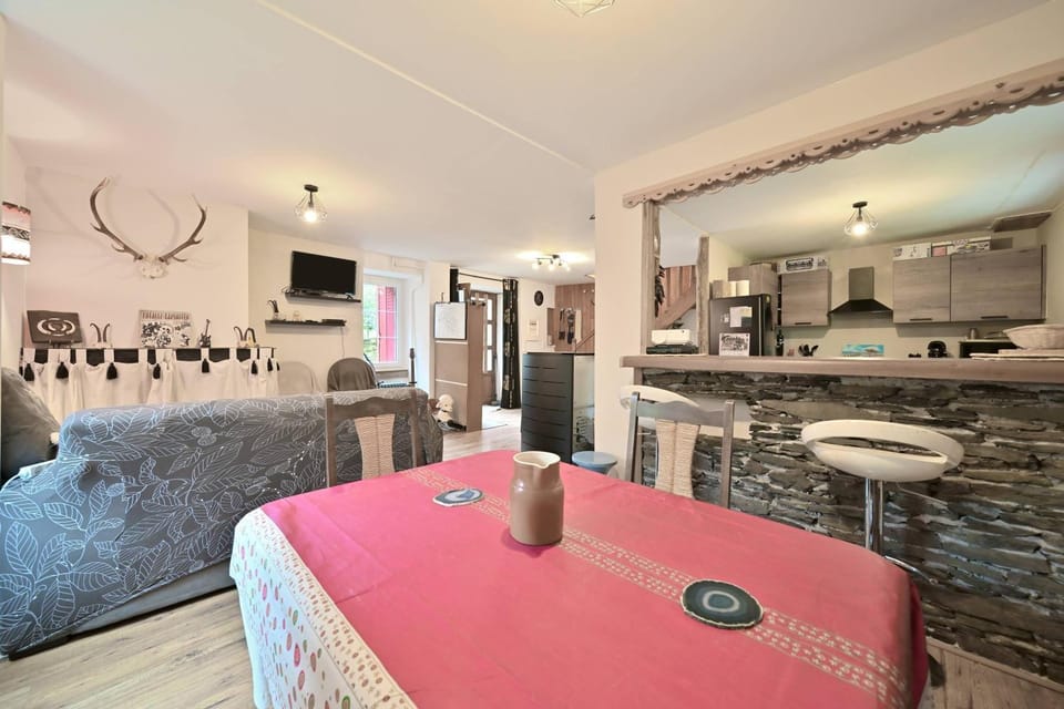 Property building, Living room