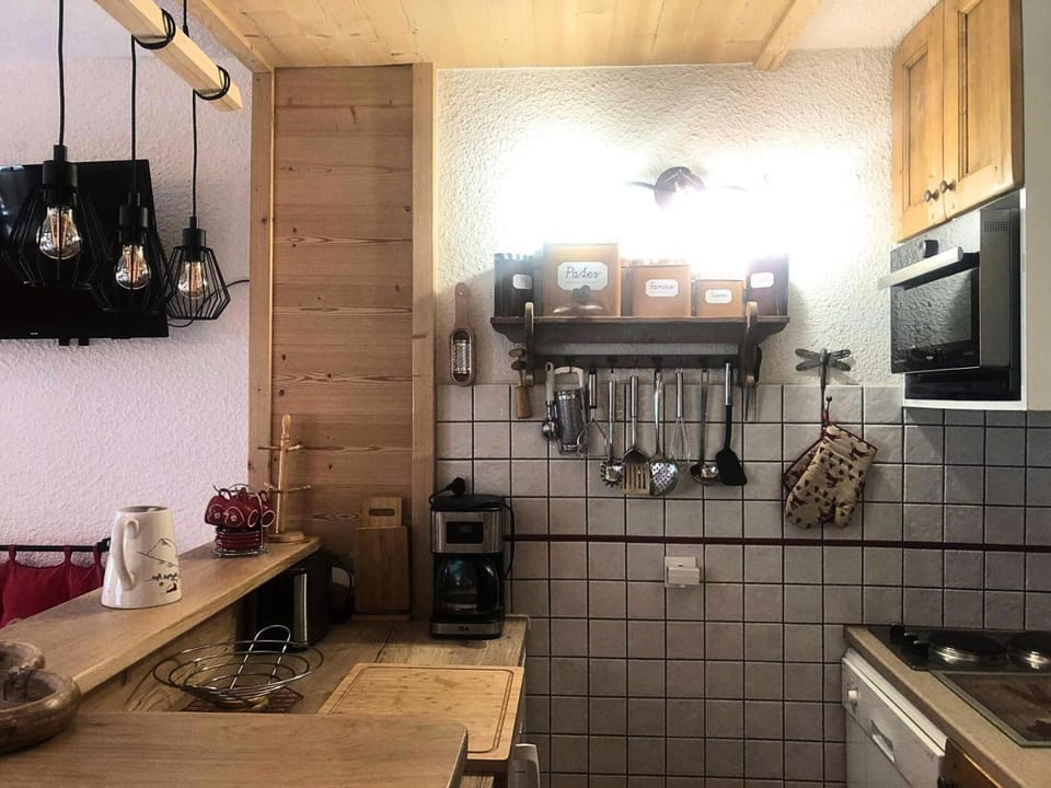 Résidence Prariond - Prariond 12 - Joli studio divisible 4 personnes , hameau Mottet MAE-1091 Apartment in Les Avanchers-Valmorel