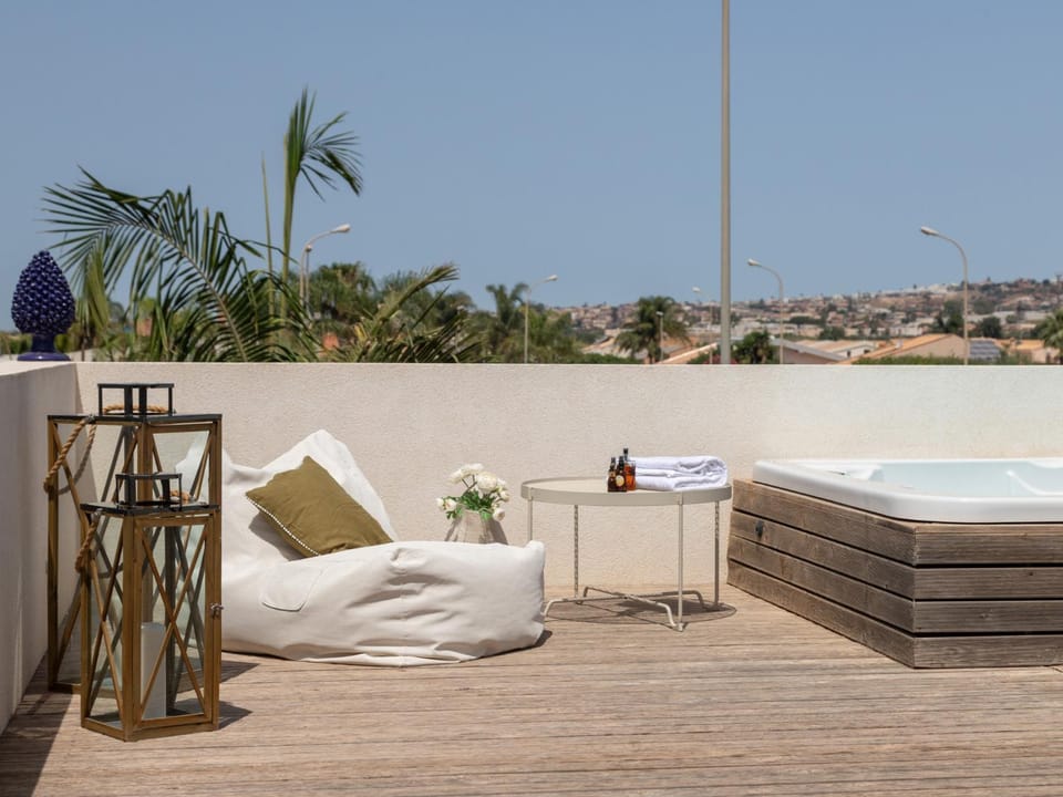 VILLA CARRUBO 4, Emma Villas Villa in Sicily