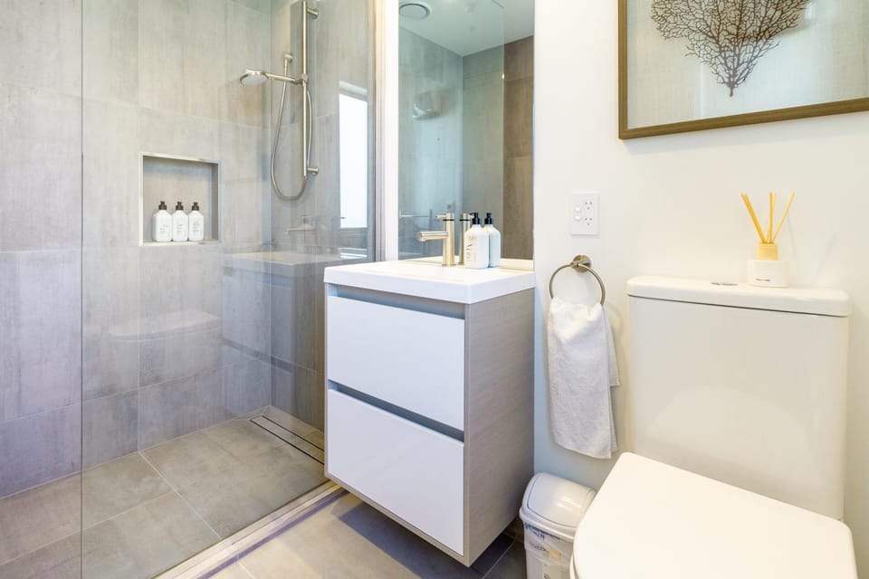 Shower, Bathroom
