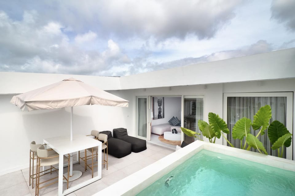 Balcony/Terrace, Swimming pool