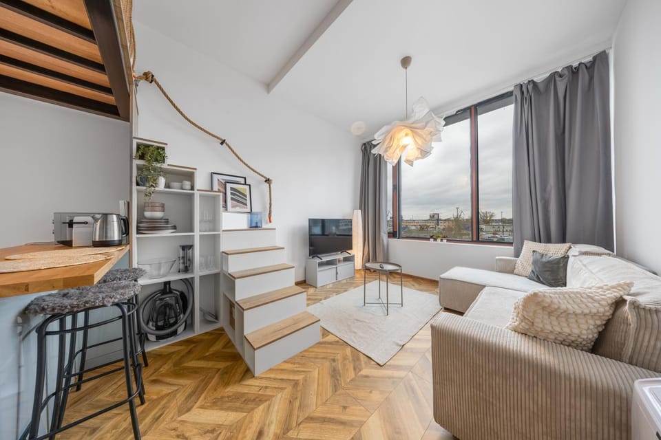 Bed, TV and multimedia, Kitchen or kitchenette, Living room, Photo of the whole room, Seating area, Dining area, Evening entertainment, Bedroom