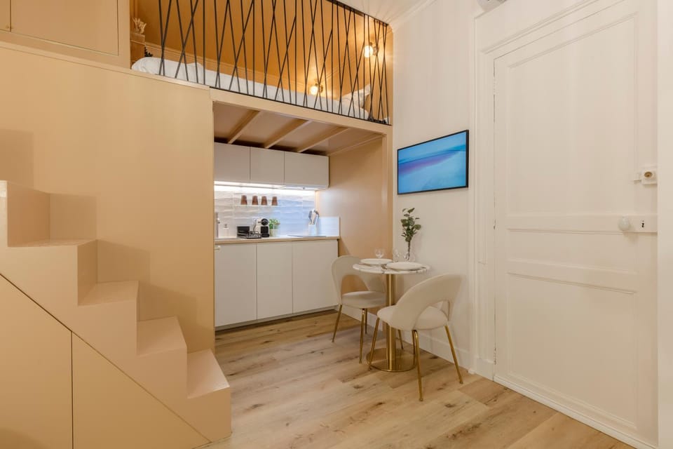 Dining area, Bedroom, kitchen