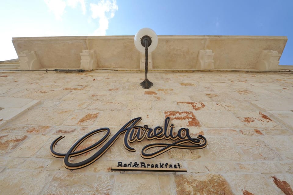 Facade/entrance, Property logo or sign
