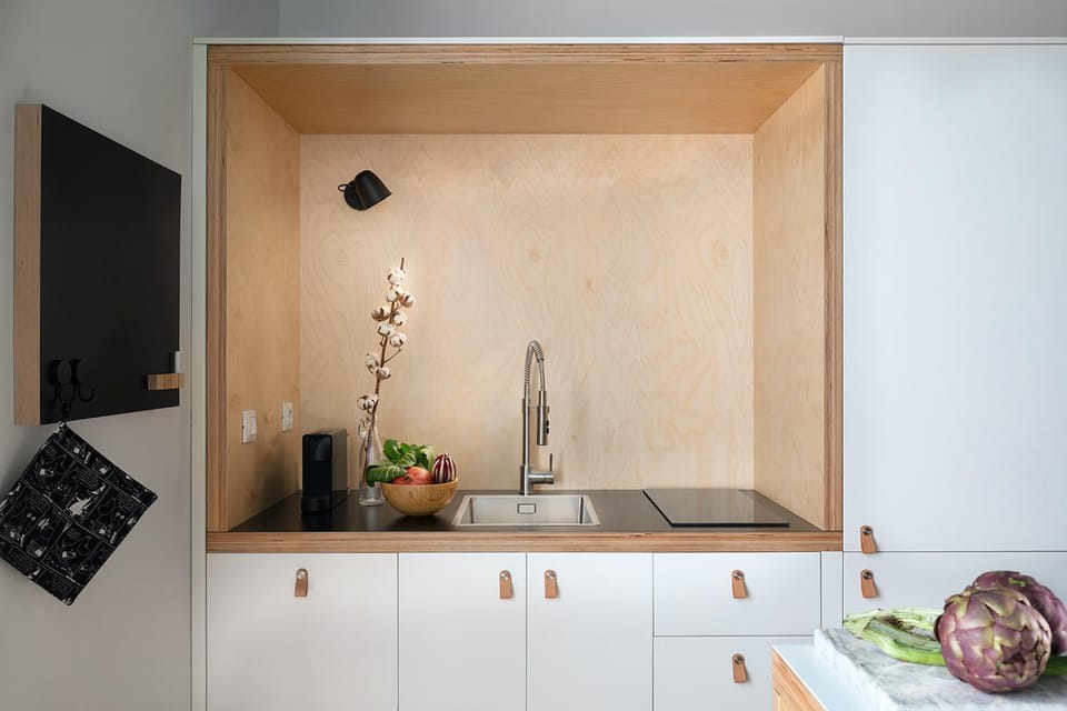 Kitchen or kitchenette