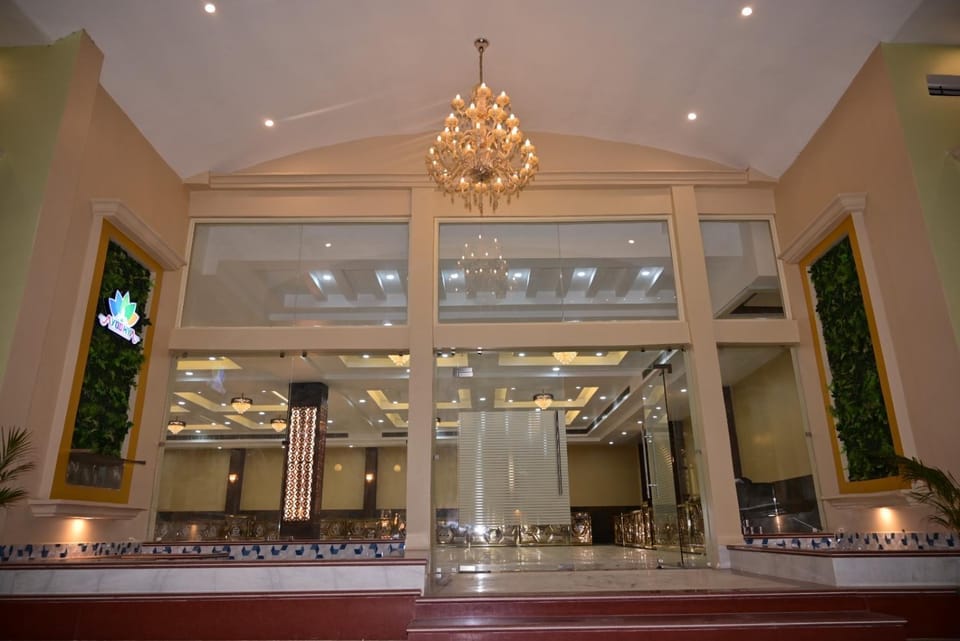 Amber Palace Hotel in Uttar Pradesh