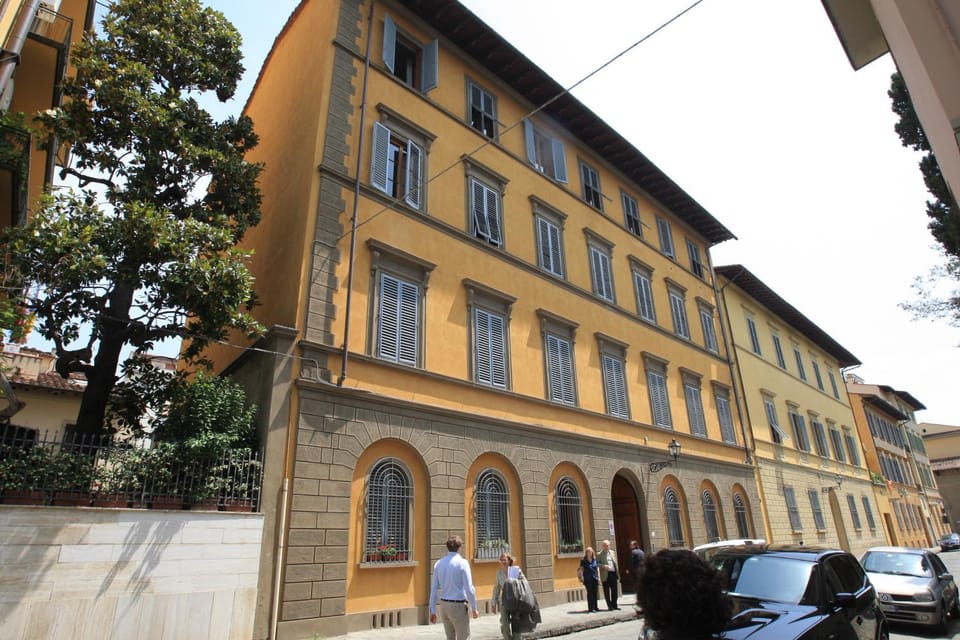 Property building, Neighbourhood, Street view