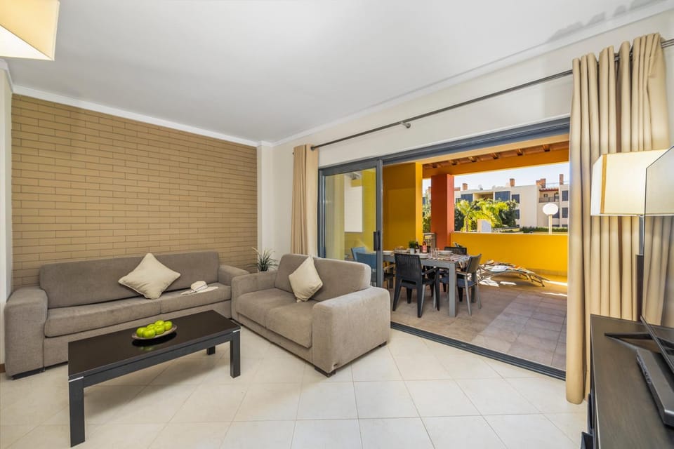 Palm Breeze Terrace Vilamoura Apartment in Olhos de Água
