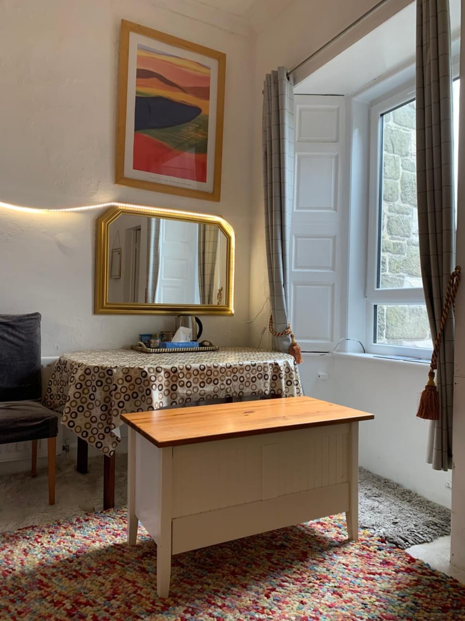 Spacious & quiet twin room in town centre free parking Vacation rental in Scotland