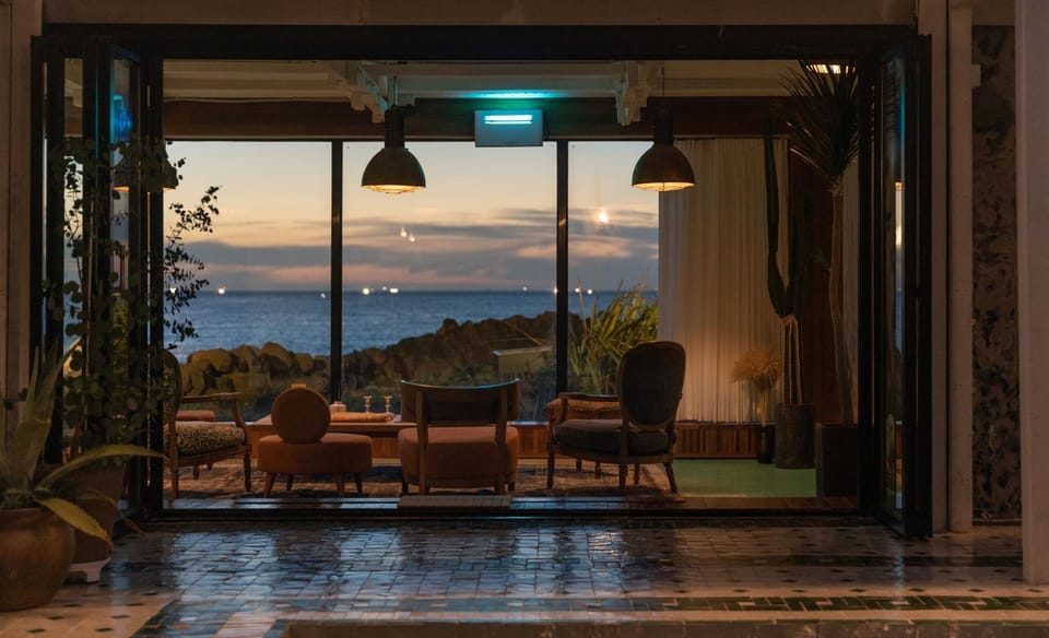 Living room, Sea view