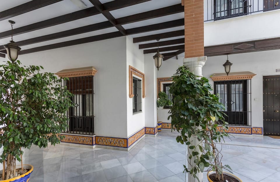 Patio, Inner courtyard view
