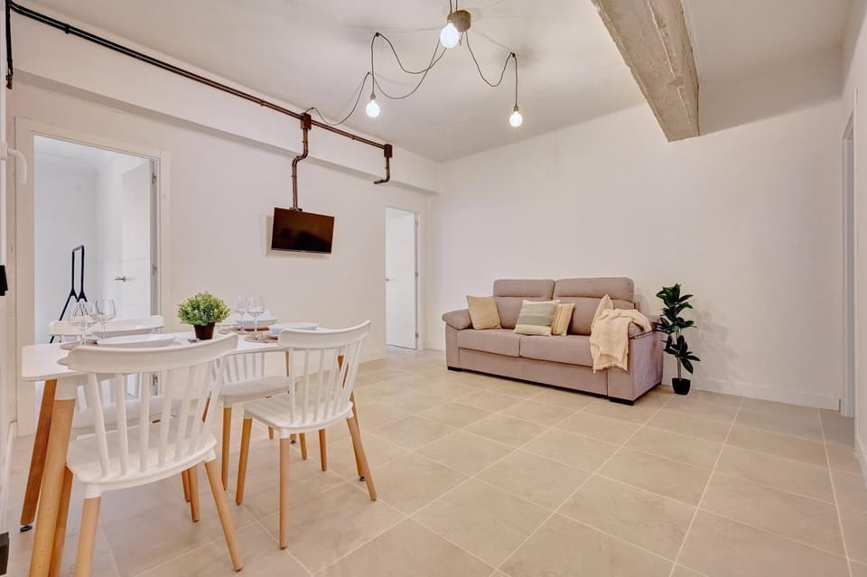 TV and multimedia, Living room, Dining area