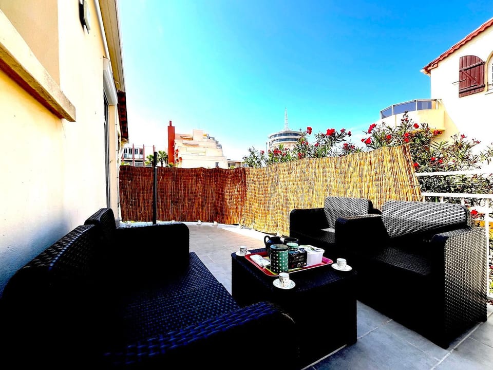 Patio, Day, View (from property/room), Balcony/Terrace, Balcony/Terrace, Living room, Seating area, Dining area