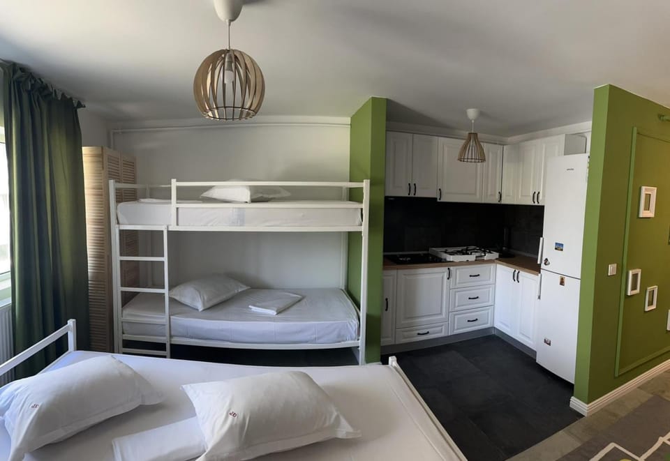 Bed, Bedroom, bunk bed