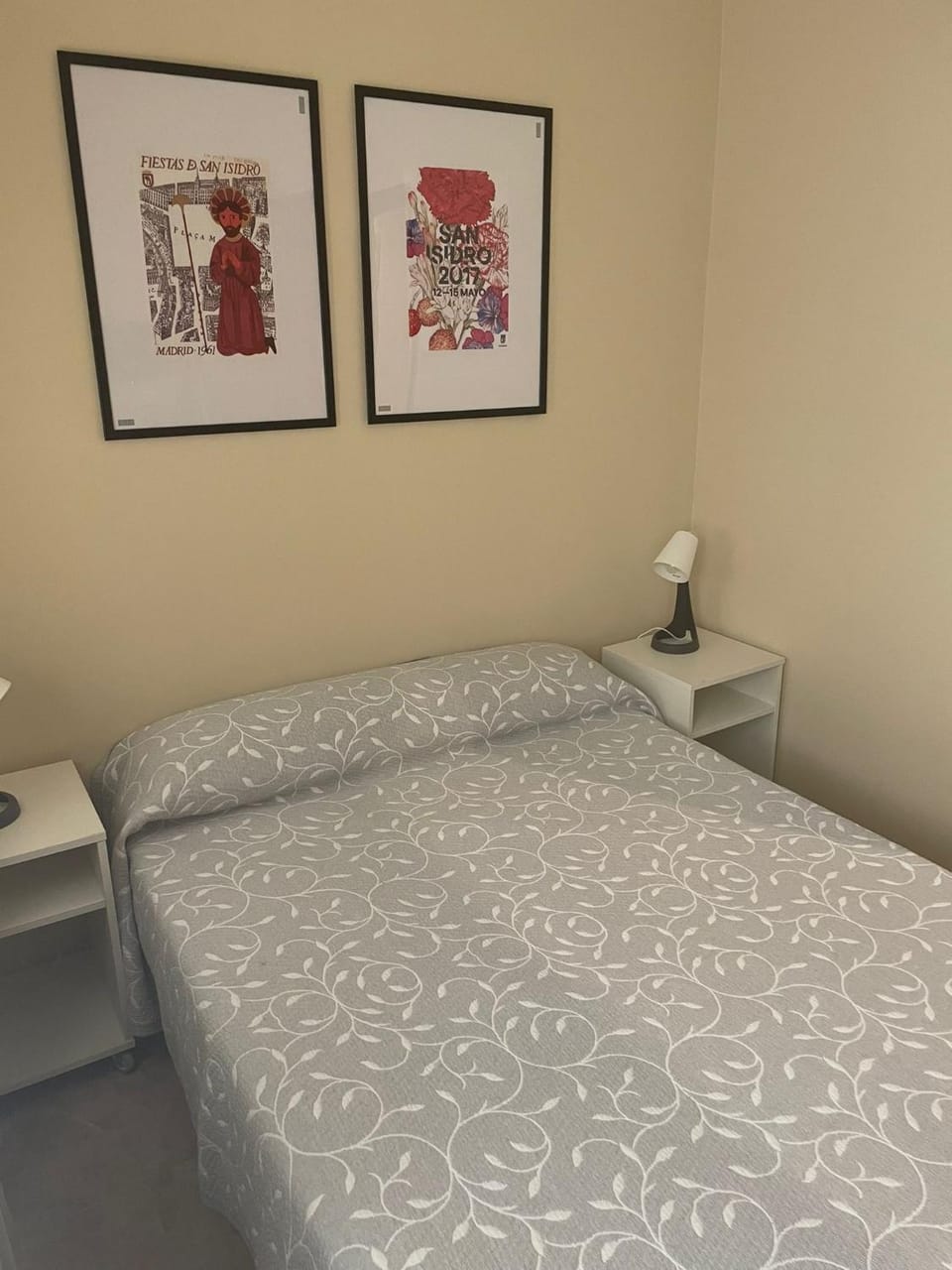 Pensión Término Bed and Breakfast in Madrid