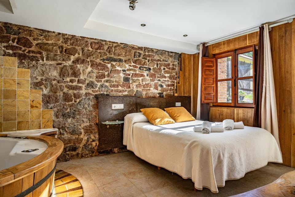 Bathroom, Living room