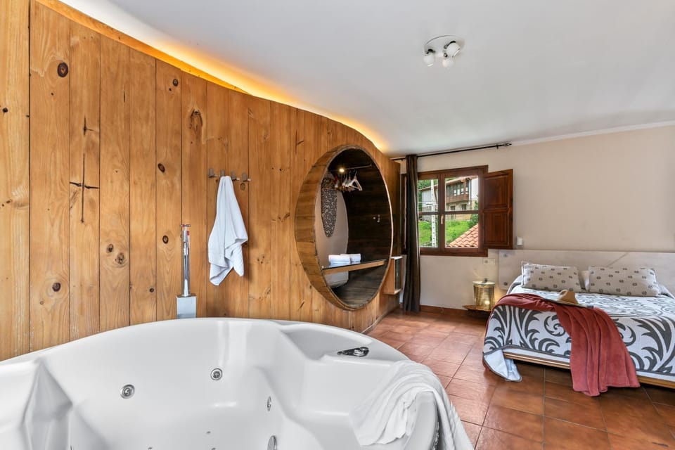 Bathroom, Living room