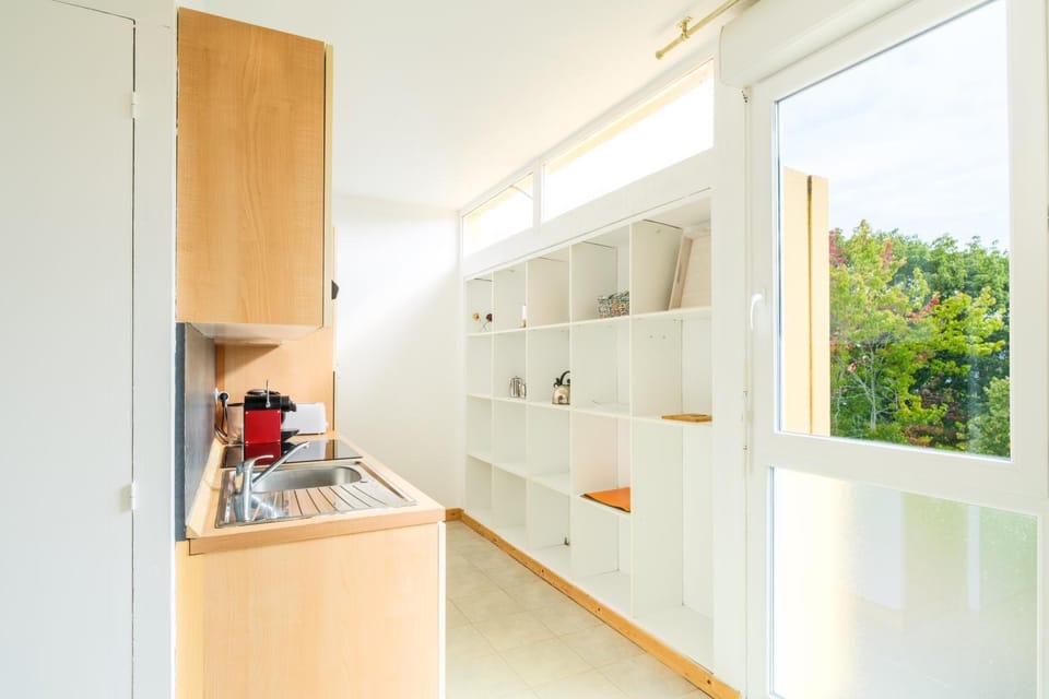 Kitchen or kitchenette, stove