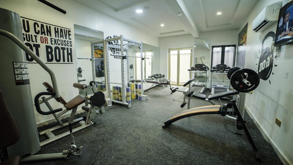2-Bed Luxury Flat - Pet Friendly - Pool - Gym House in Lagos, Nigeria