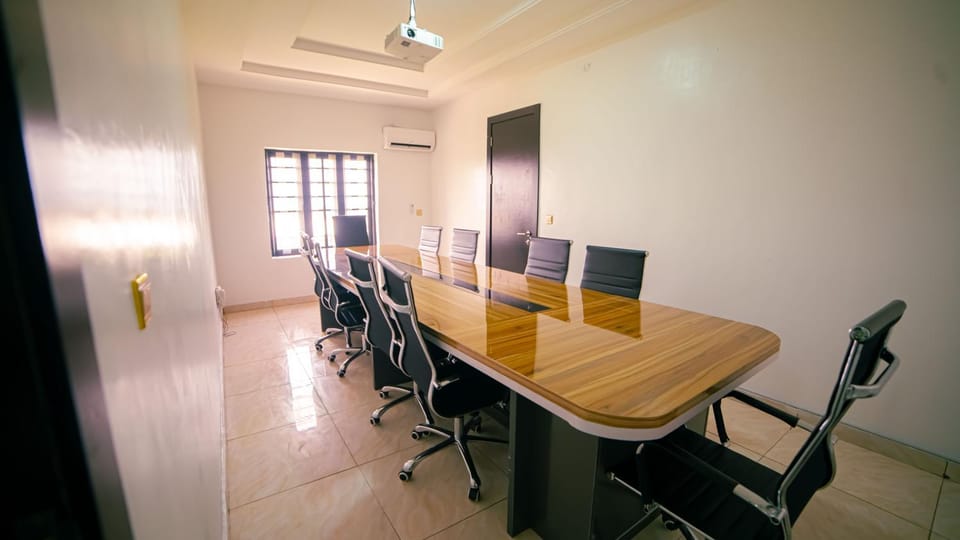 2-Bed Luxury Flat - Pet Friendly - Pool - Gym House in Lagos, Nigeria