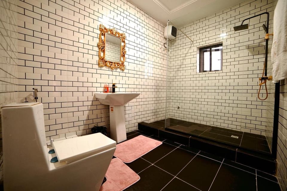 Toilet, Bathroom