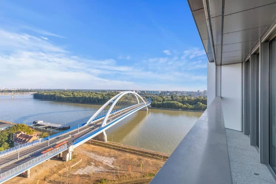 Day, Natural landscape, View (from property/room), Balcony/Terrace, River view