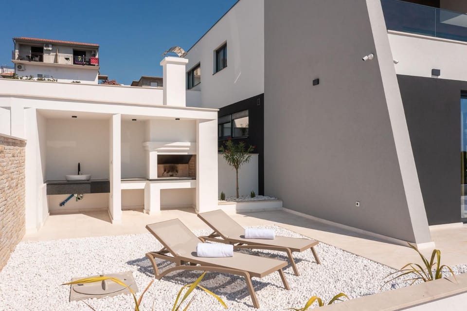 Villa Oliva Villa in Šibenik-Knin County, Croatia