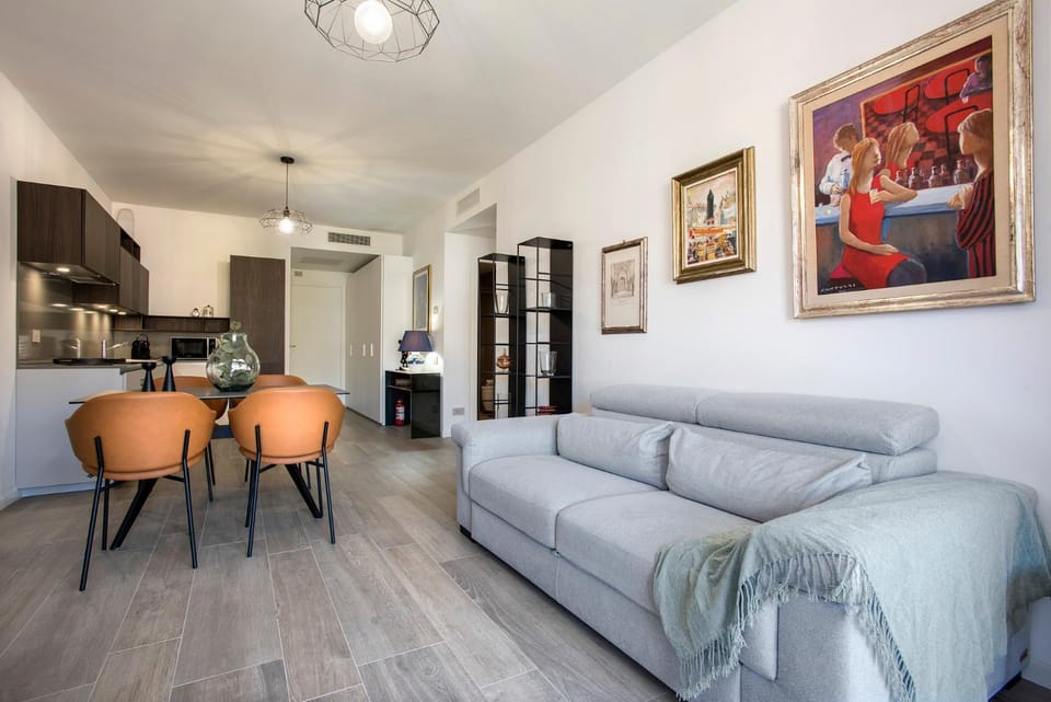 Living room, Dining area, heating, air conditioner