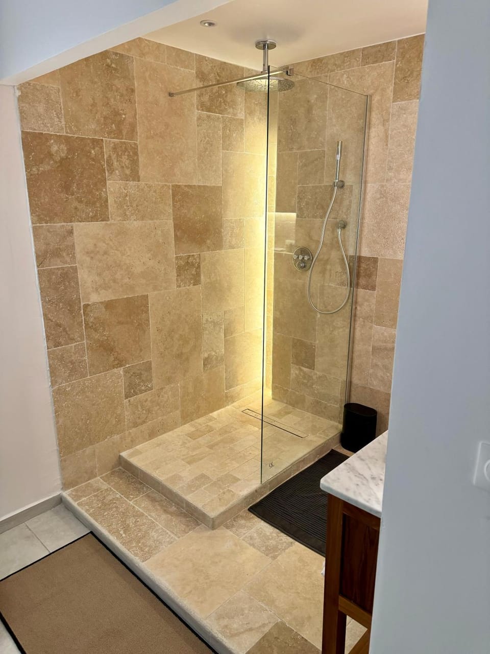 NEW comfortable and modern apartment near Jarry businesses Apartment in Leeward Islands