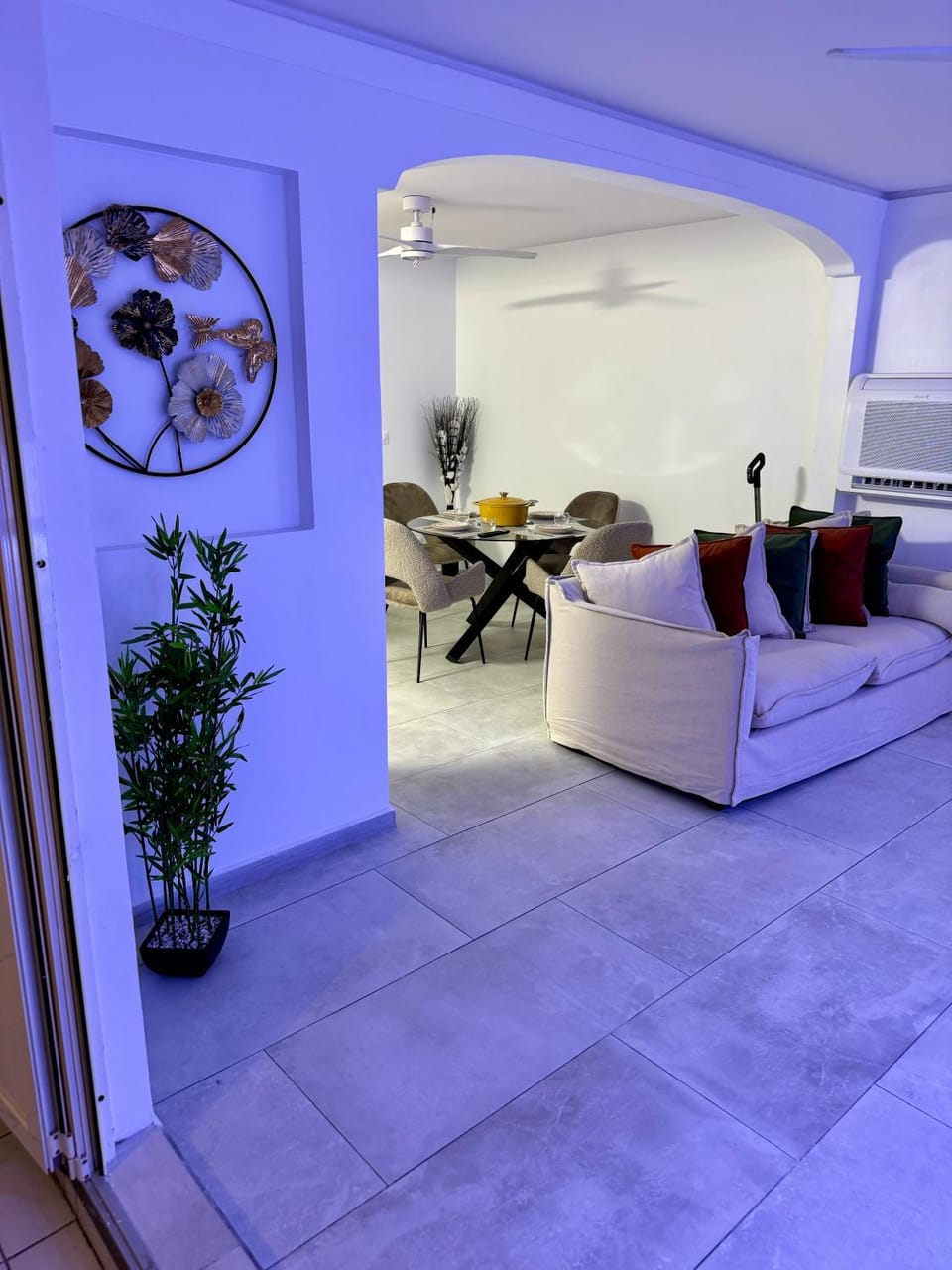 NEW comfortable and modern apartment near Jarry businesses Apartment in Leeward Islands